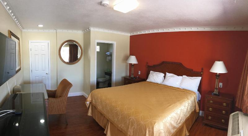King Room image 2