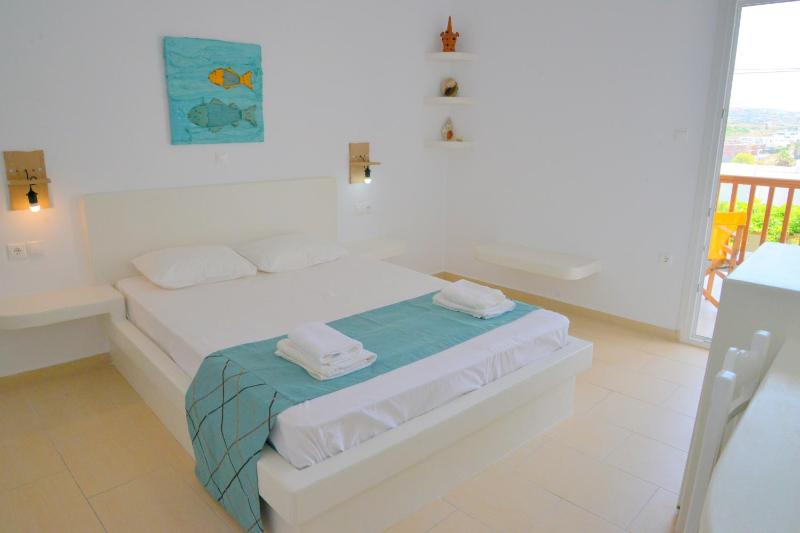 Double or Twin Room image 4