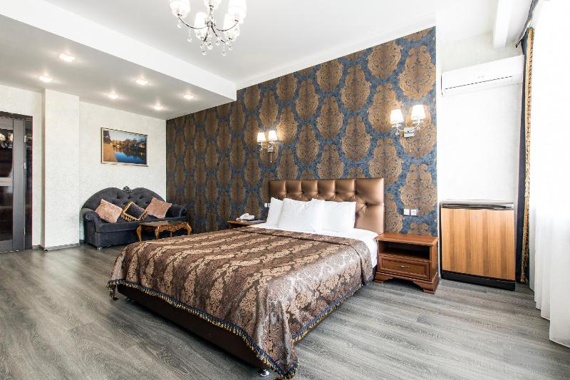 Junior Suite image 2