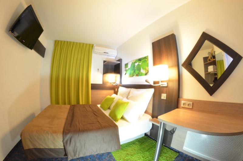 Eco Privilege Double Room image 3