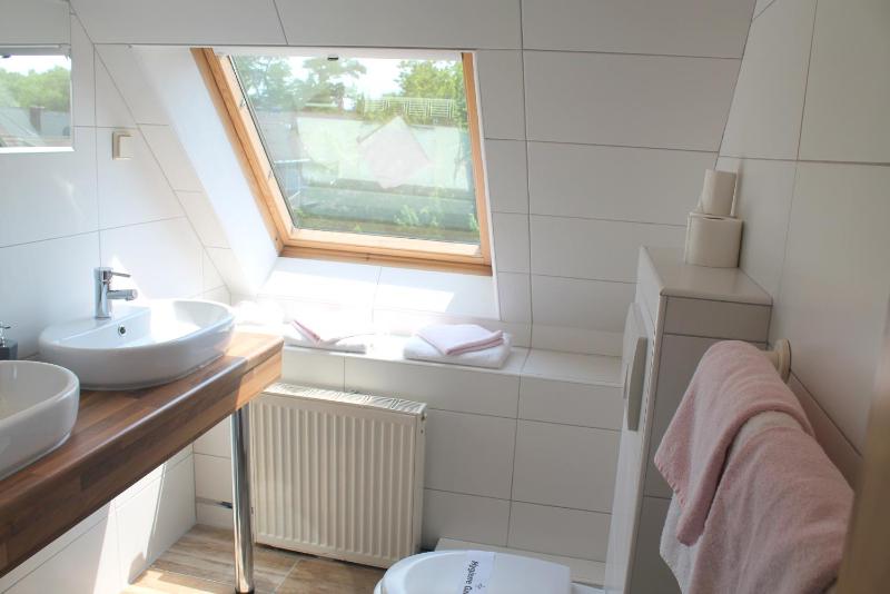 Two-Bedroom Apartment with kitchen image 4