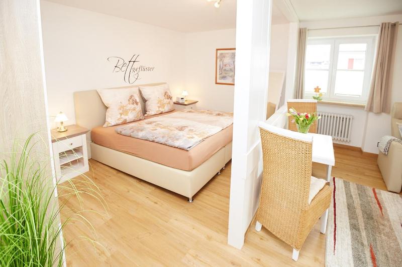 Studio Apartment - 215 image 2