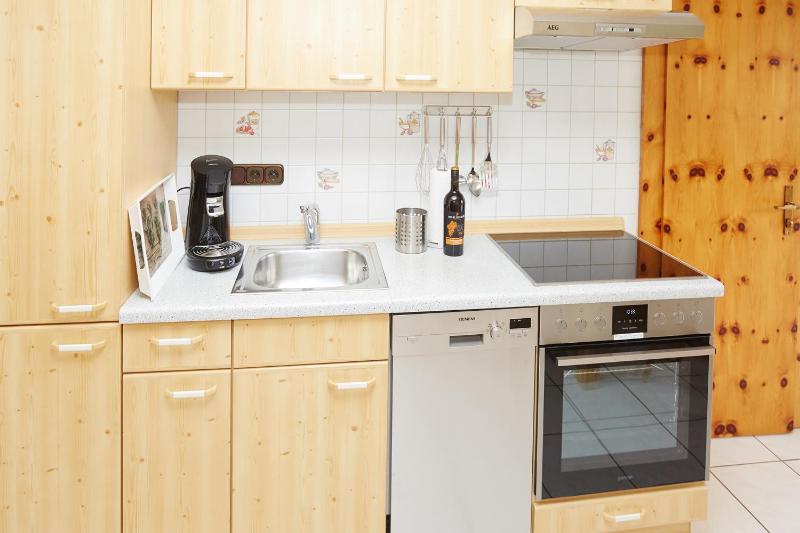 One-Bedroom Apartment - 207 image 4