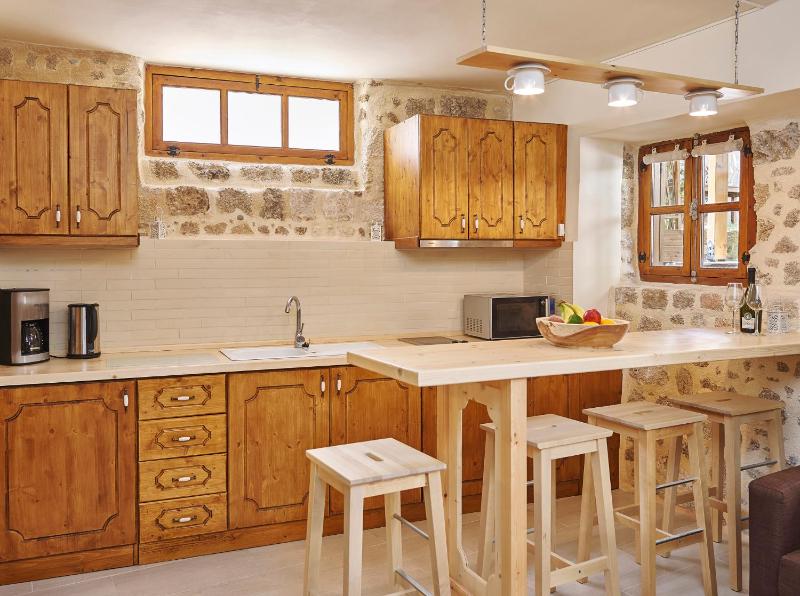 Helios Garden Boutique Apartments - image 11