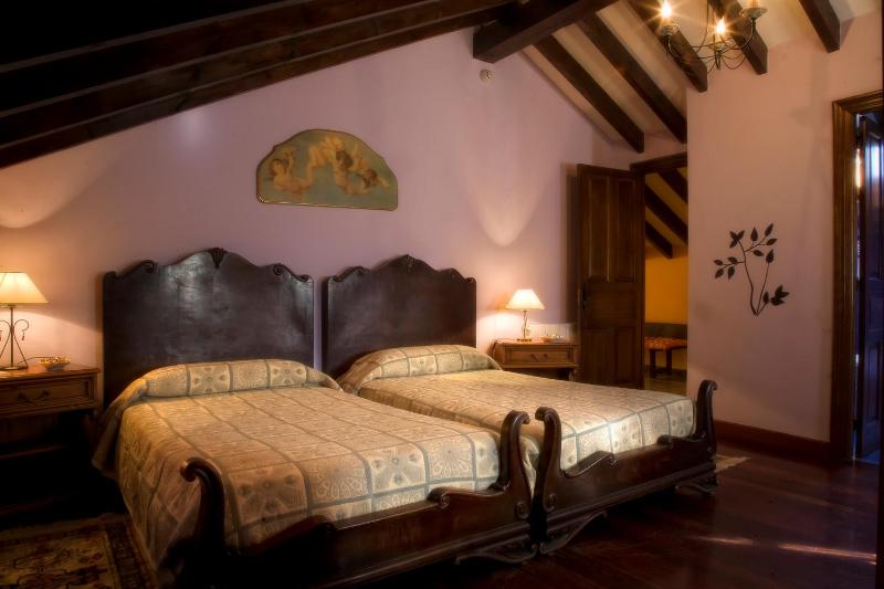 Triple Room image 4