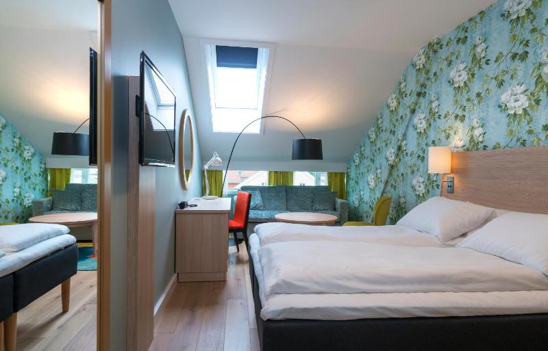 Superior Double or Twin Room image 2