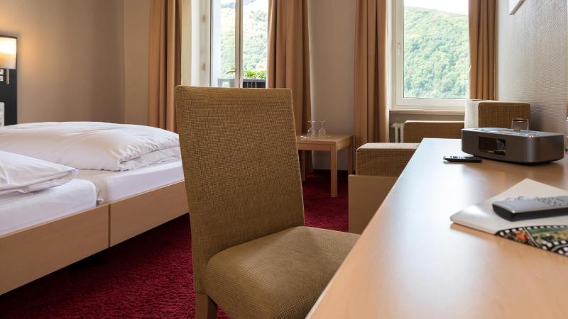 Standard Double Room image 2