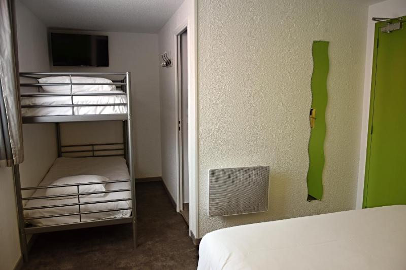 Quadruple Room image 3