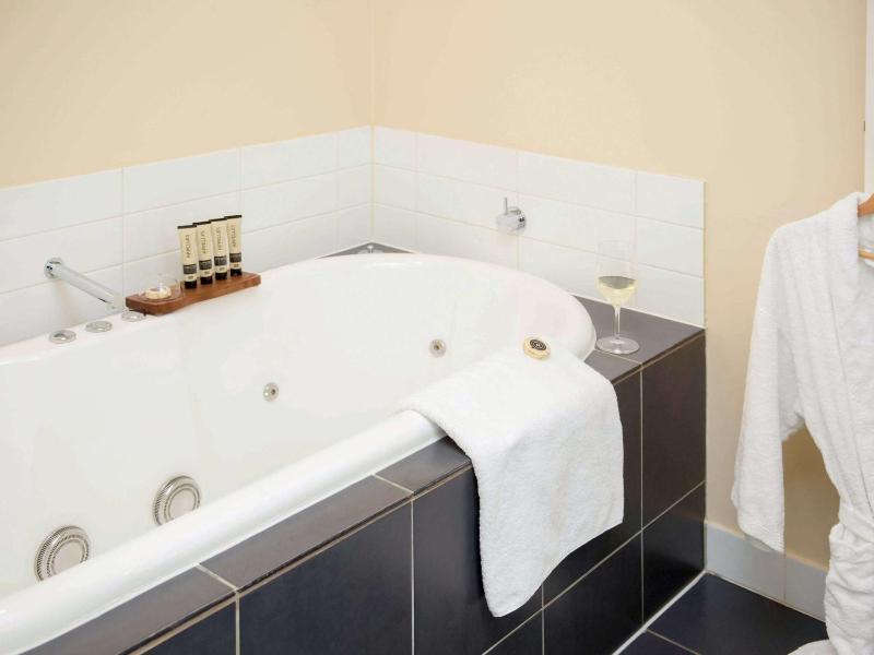 One-Bedroom Spa Suite