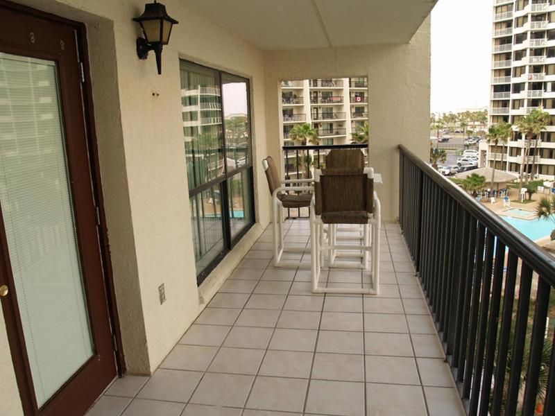 Apartment with Sea View image 3