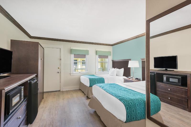 Room with Two Double Beds - Non Smoking image 2