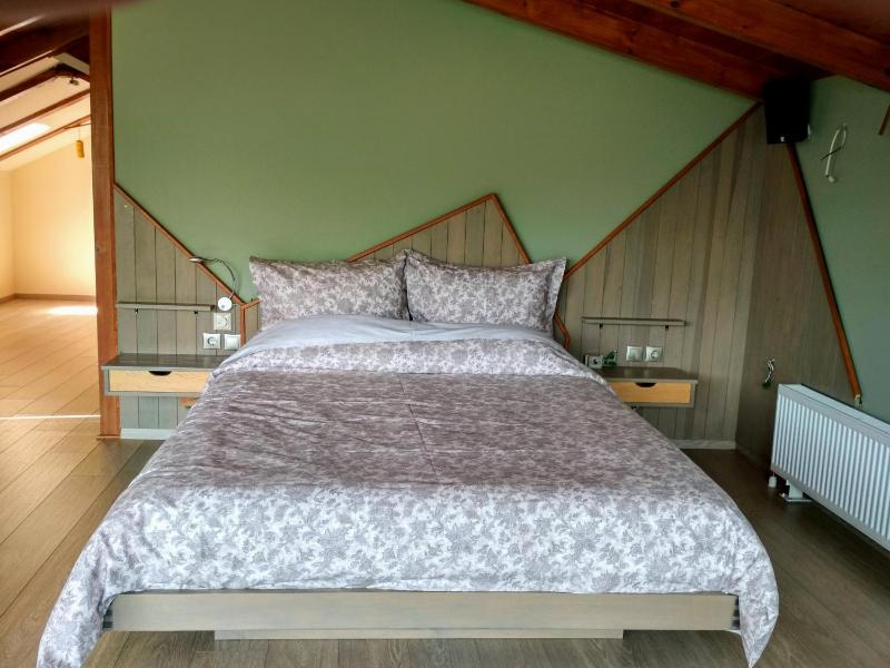 Deluxe Room image 2
