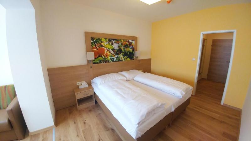 Triple Room image 4