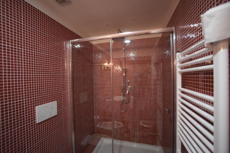 Superior Double Room image 4