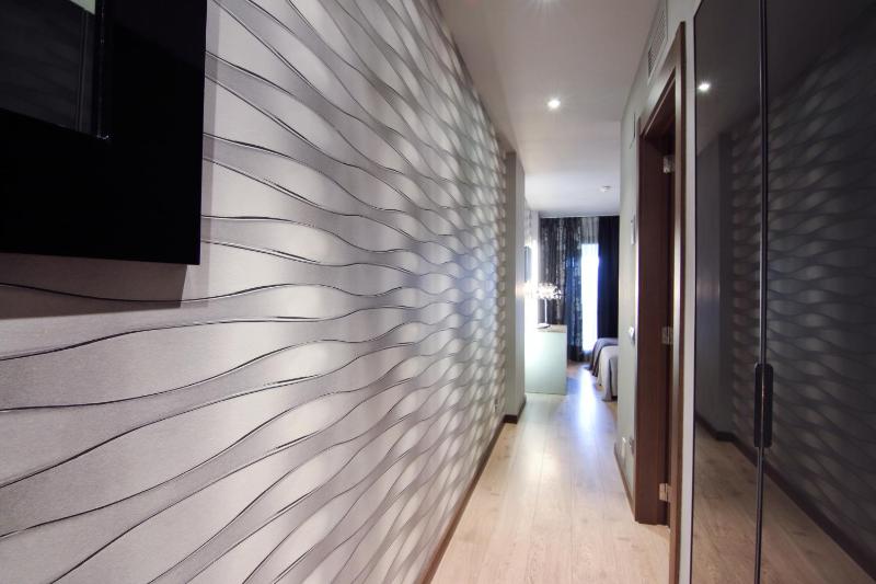 Twin Room image 4