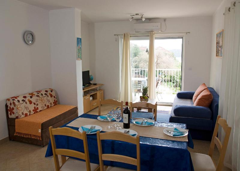 Superior Apartment image 3