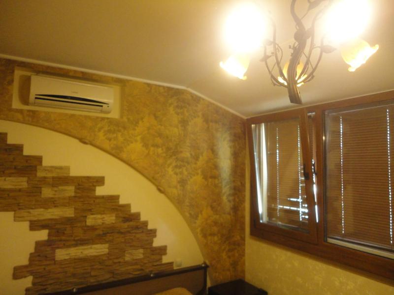 Small Double Room image 1