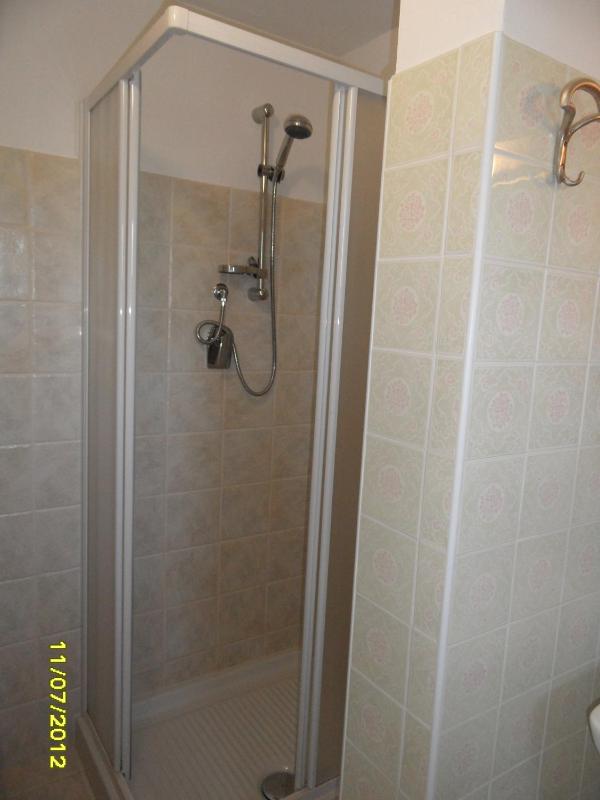Double Room image 3