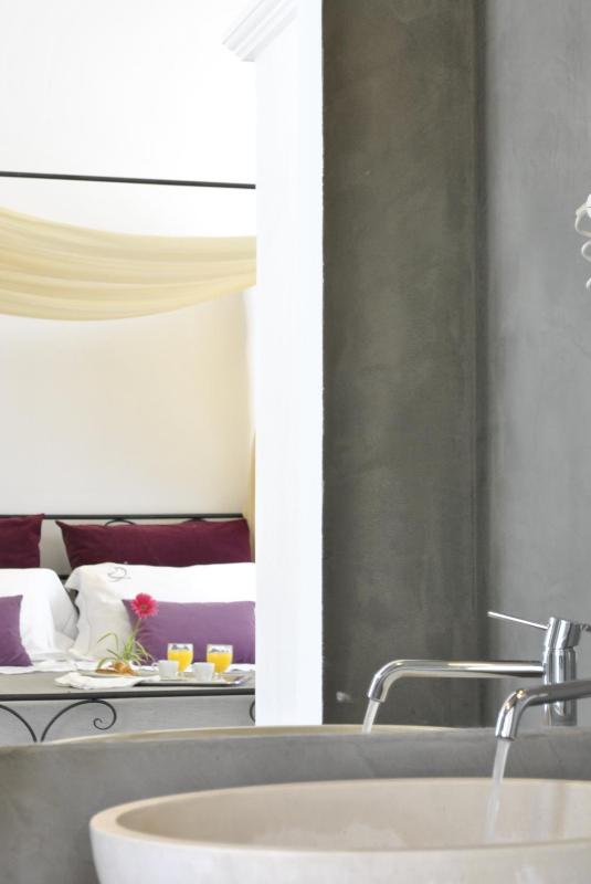 Superior Double Room image 3