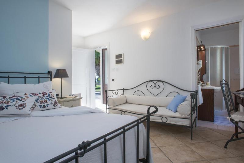 Classic Double Room image 1