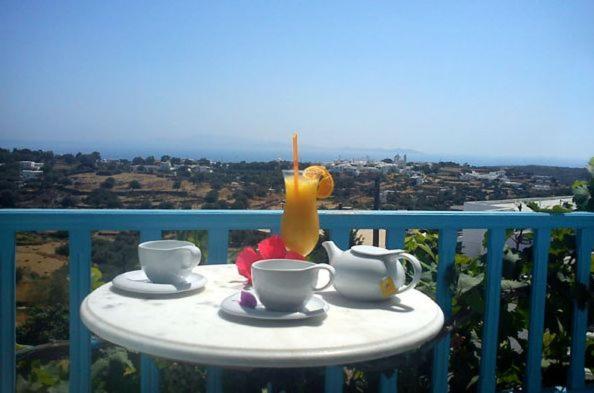 Triple Room with Sea View image 3