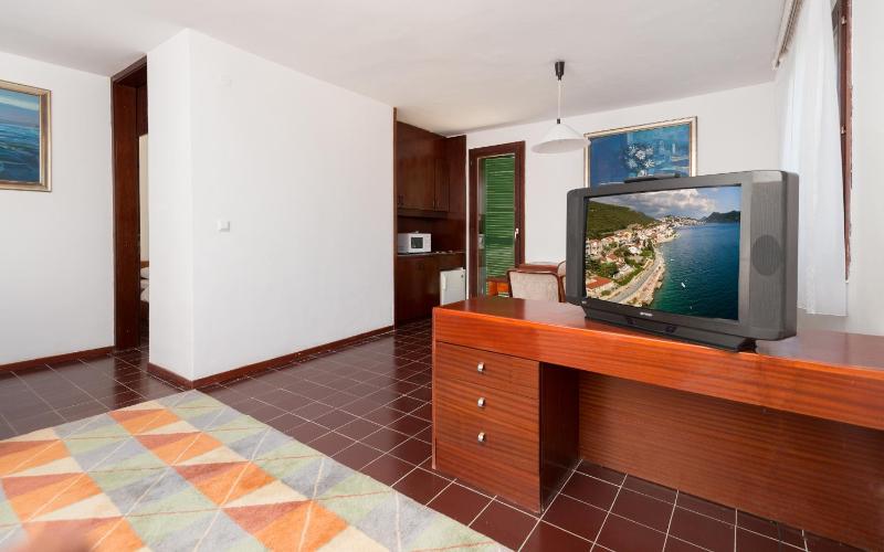 Two-Bedroom Suite with Terrace image 2