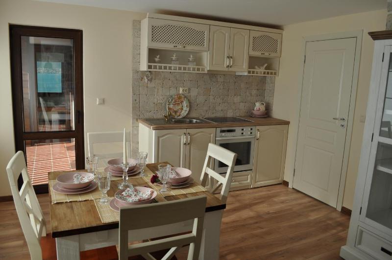 Superior Two-Bedroom Apartment with Sea View image 3