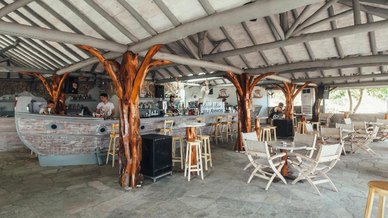 Double Room with Garden View image 4