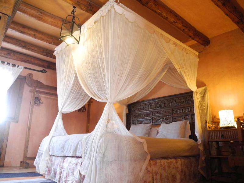 One-Bedroom Cottage with Terrace (3 Adults) - La Troja image 3