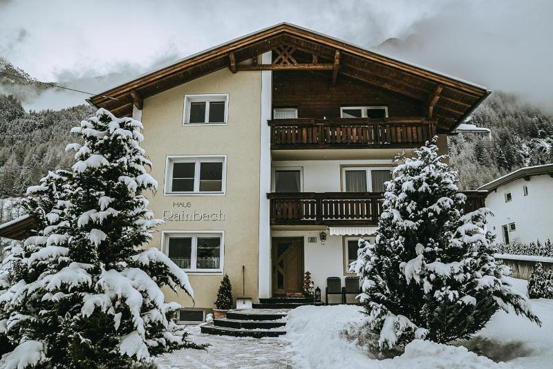 House image 4