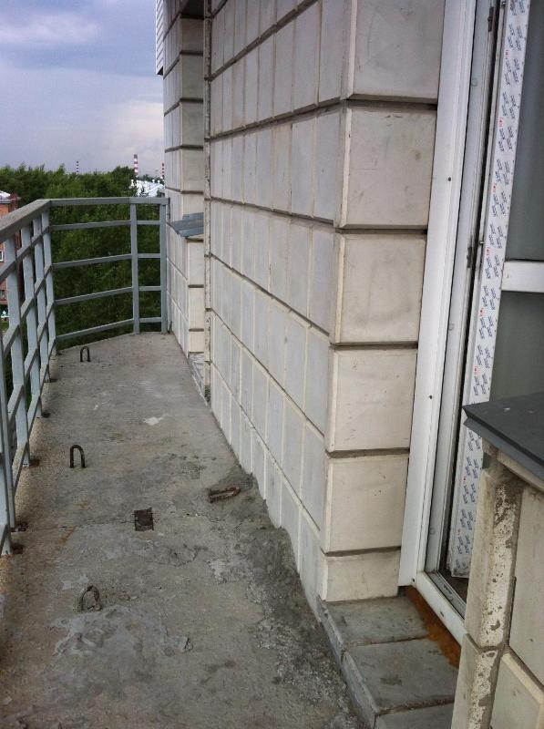 Apartment with Balcony image 3