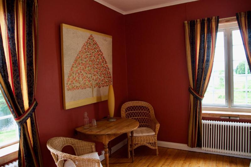 Standard Suite image 2