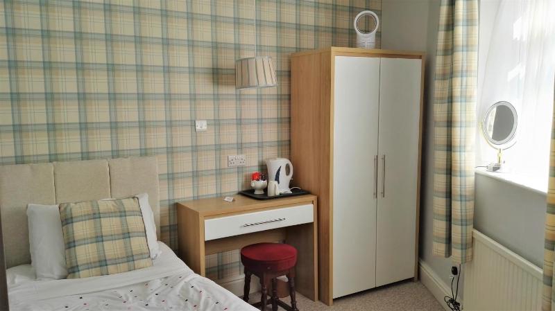 Single Room image 1