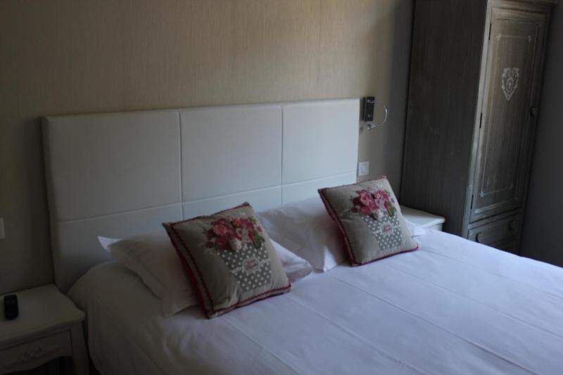 Hôtel Central - image 4