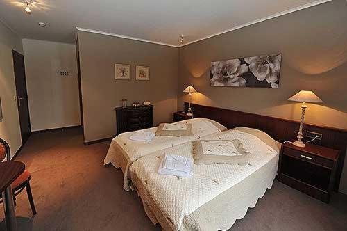 Double Room with Shower image 3