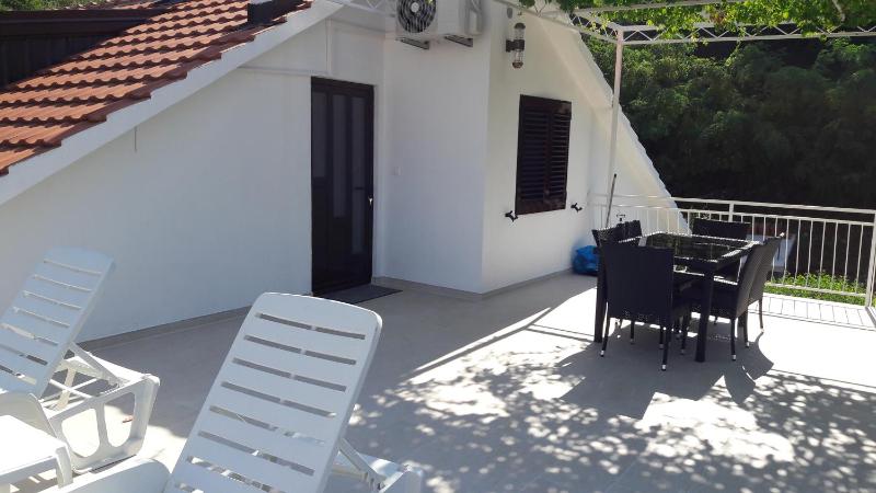 Apartment Valentina - image 11