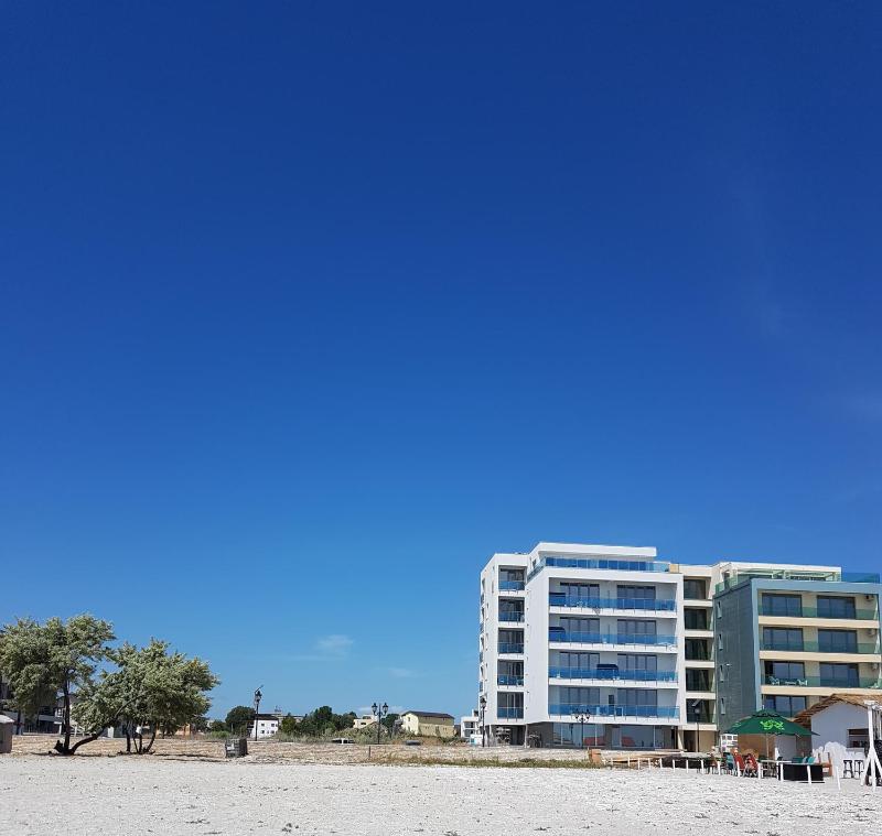 Apartment with Sea View image 4