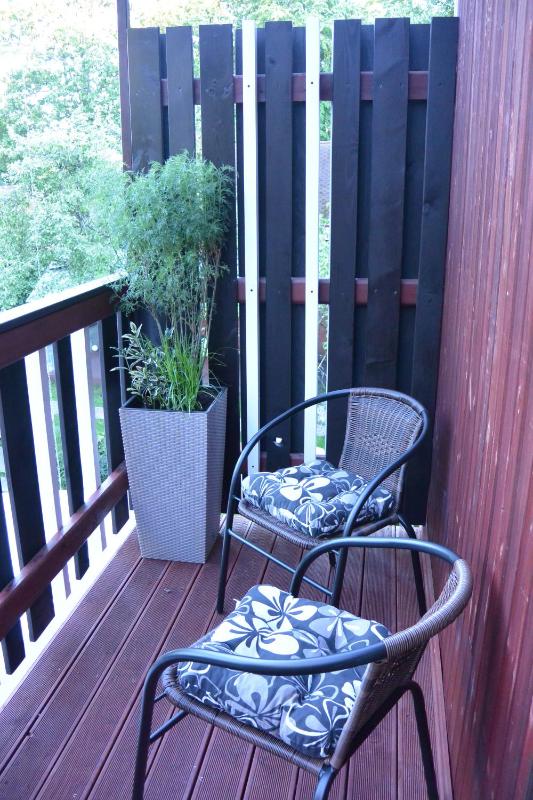 Twin/Double Room with balcony image 3