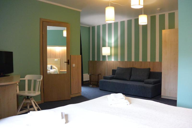 Large Double Room with Balcony image 3
