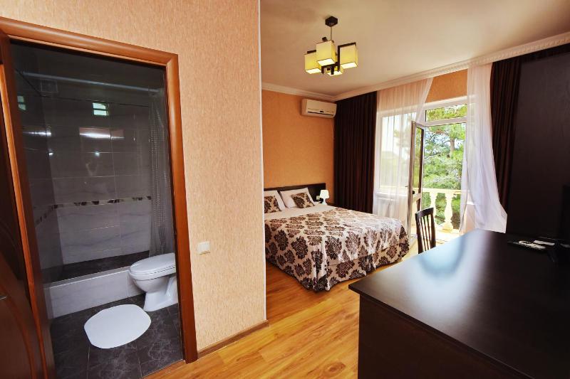 Double or Twin Room with Balcony image 2