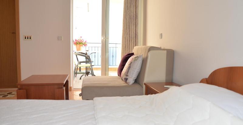 Apartments Hollaj - image 7