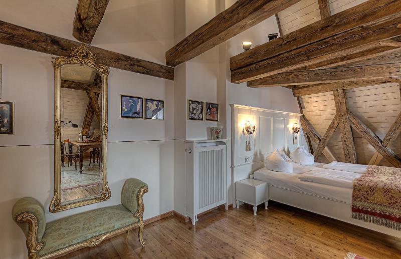 Superior Double Room image 4