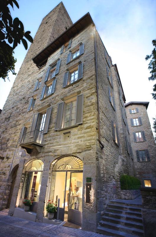 GombitHotel - image 20