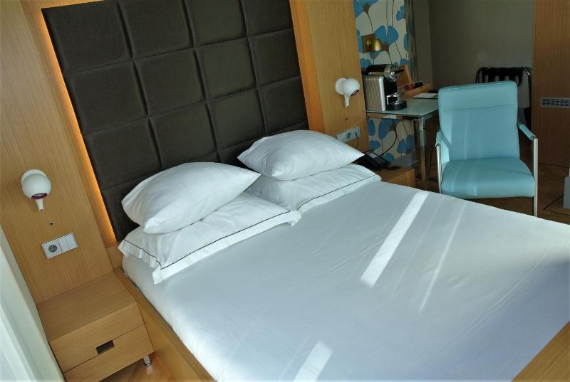 Double Room image 4