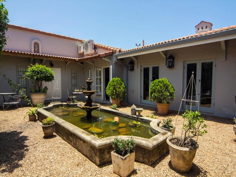 Maison H Guest House - image 11