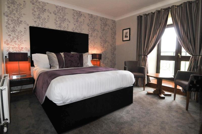 Standard King Room image 1
