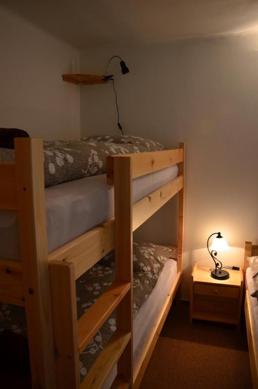 One-Bedroom Apartment image 4
