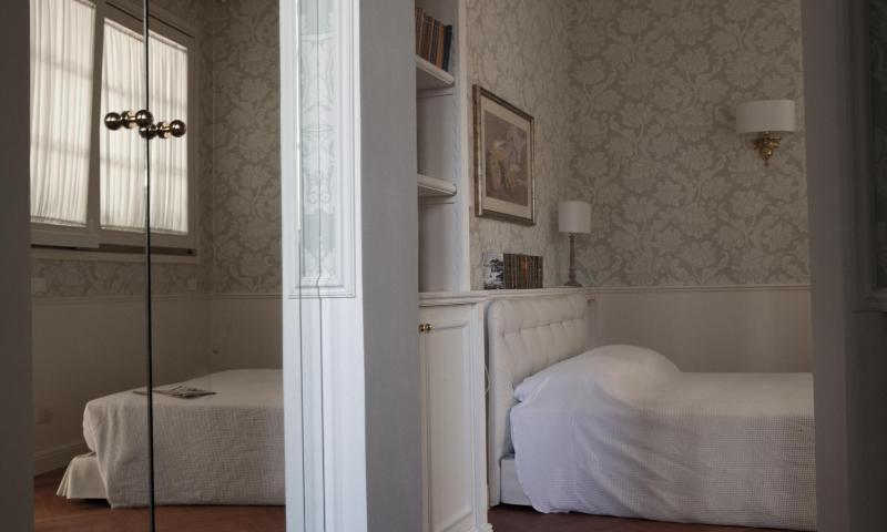 Standard Double Room image 3