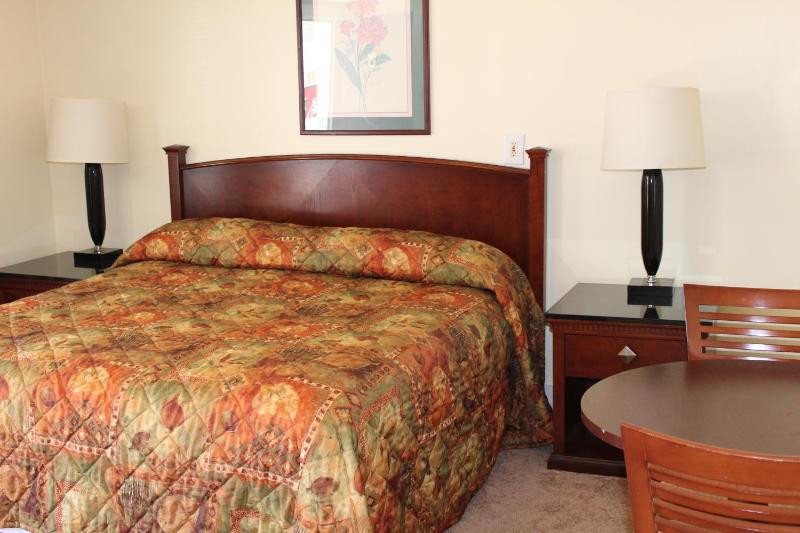 King Room image 3