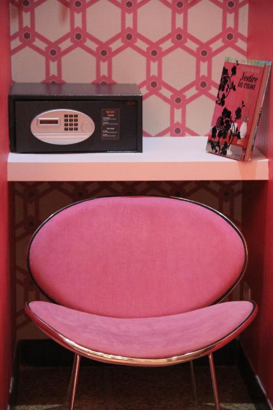 Comfort Triple Room image 4